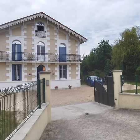 Bed and Breakfast Montplaisir Montendre Exterior foto