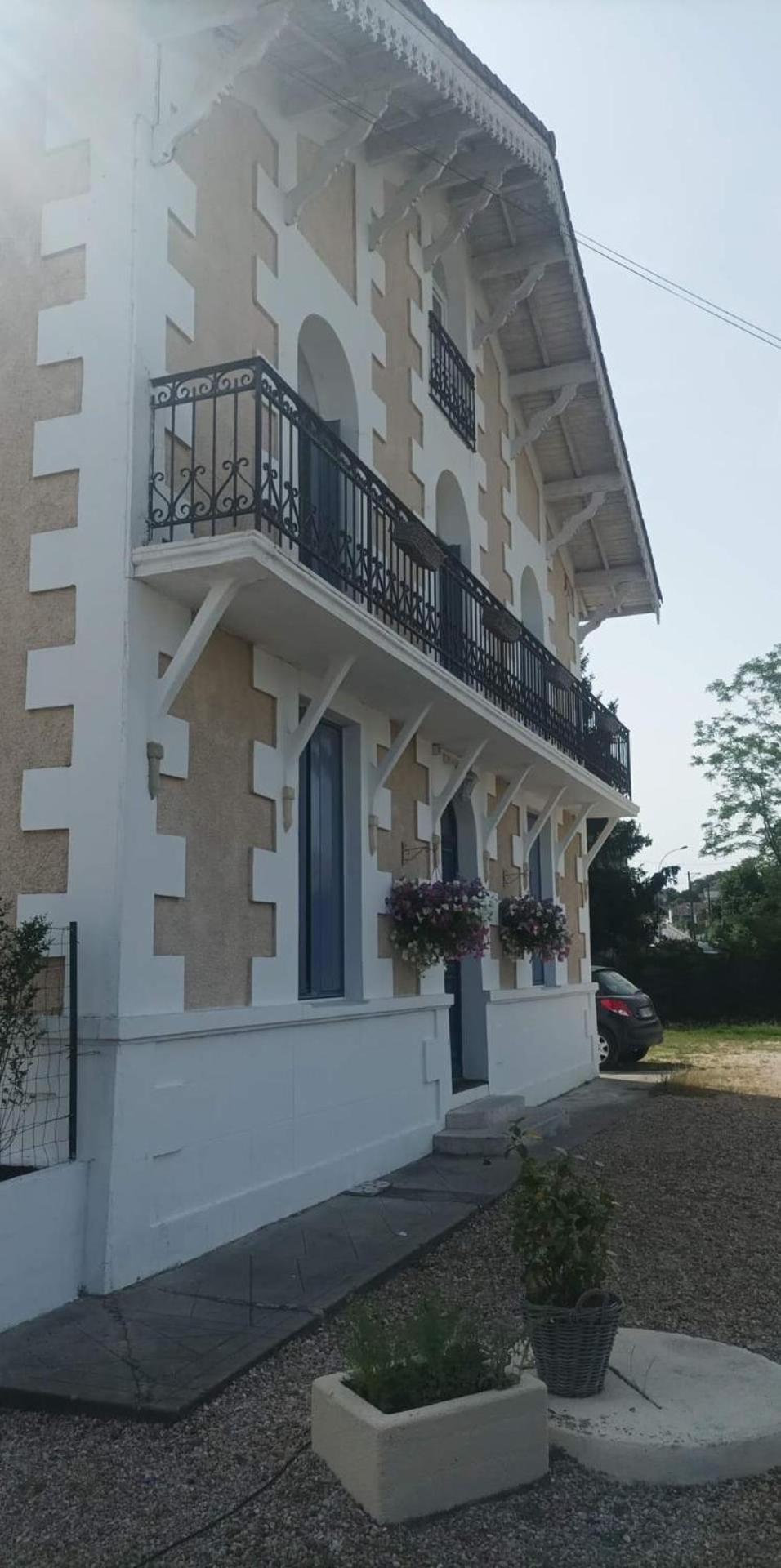 Bed and Breakfast Montplaisir Montendre Exterior foto