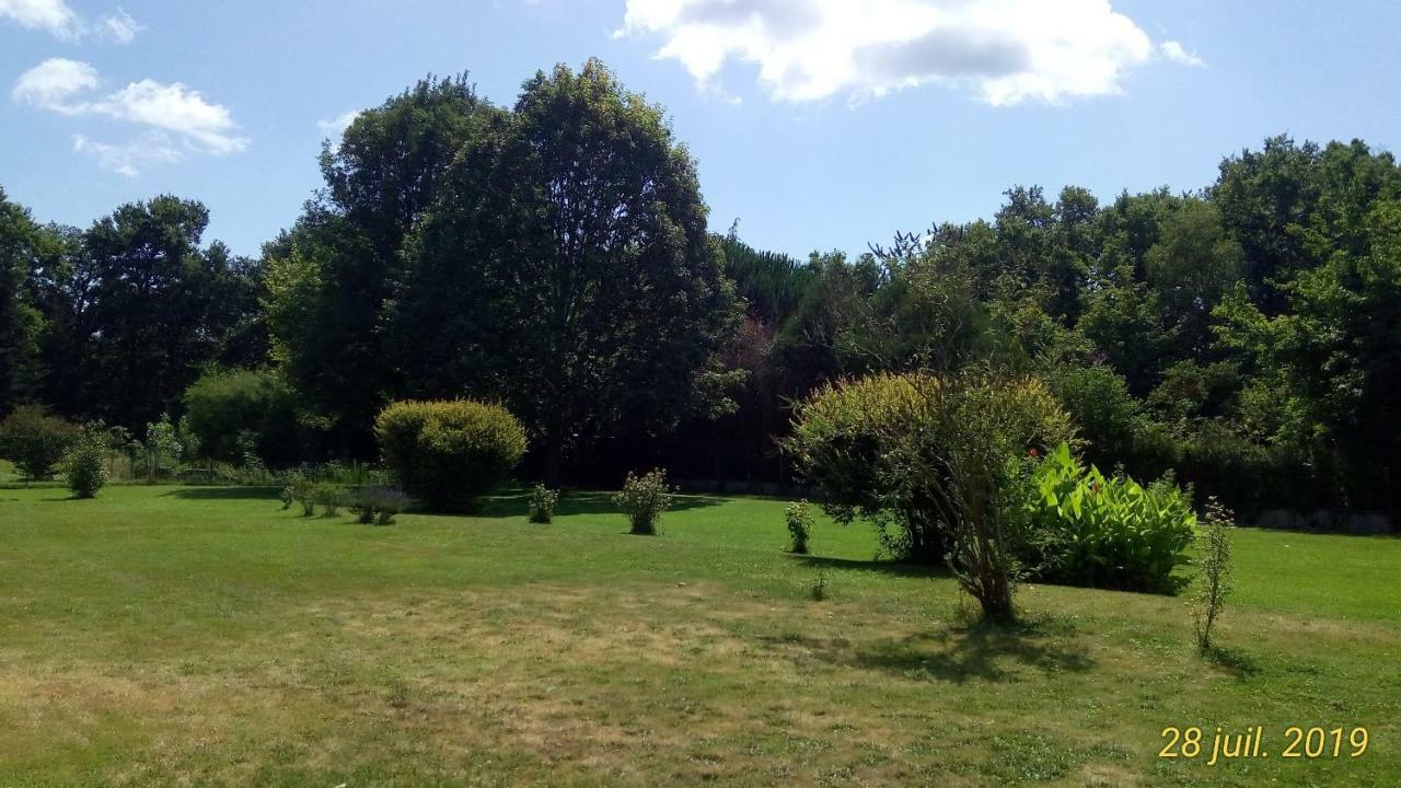 Bed and Breakfast Montplaisir Montendre Exterior foto